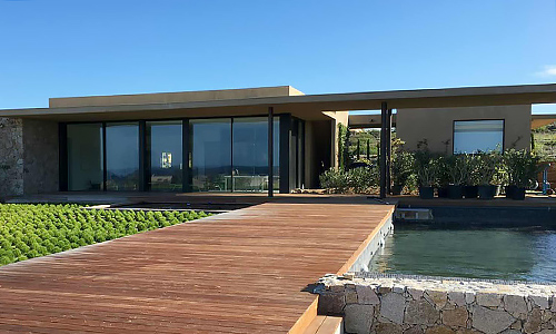 piscine réalisée par SOAVI-construction en balagne, Corse, villa Corbara