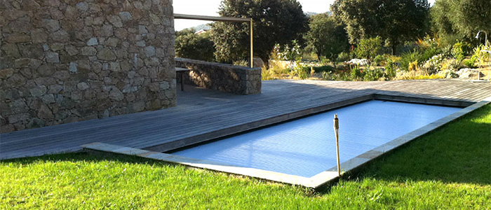 construction d'une piscine en corse